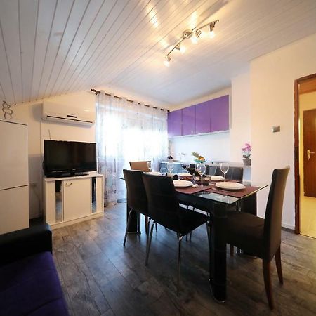 Leona Apartment Sukosan Exterior photo